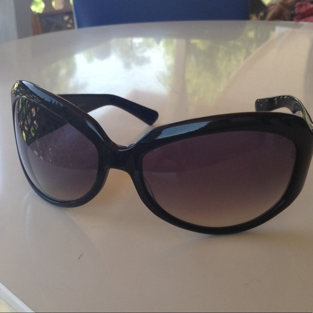 Oliver Peoples sunglasses